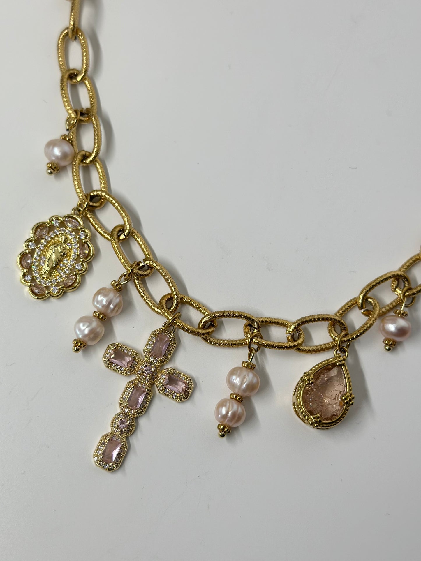 Collier SACRAMENTO PRÉCOMMANDE