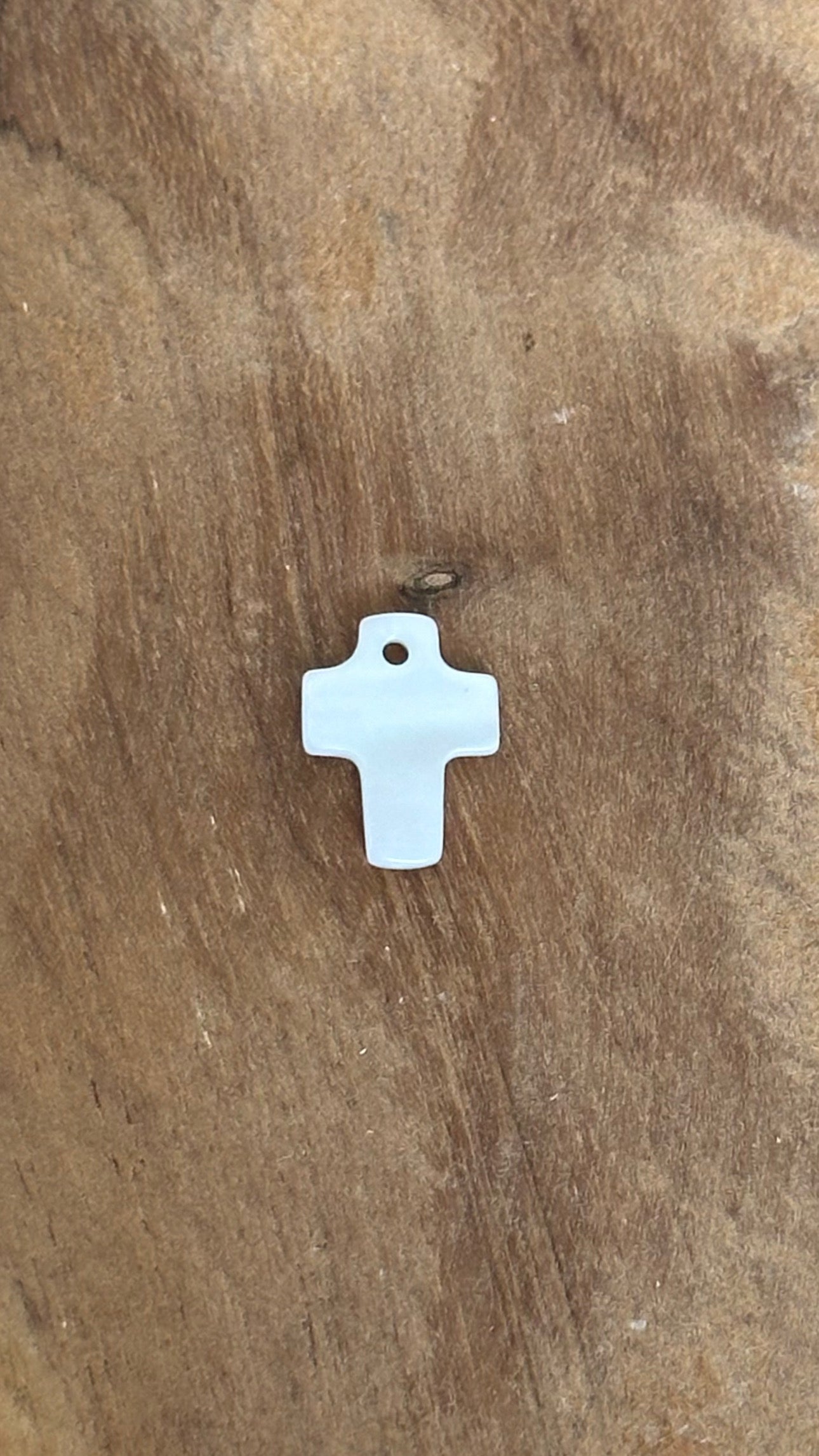 CROIX NACRE