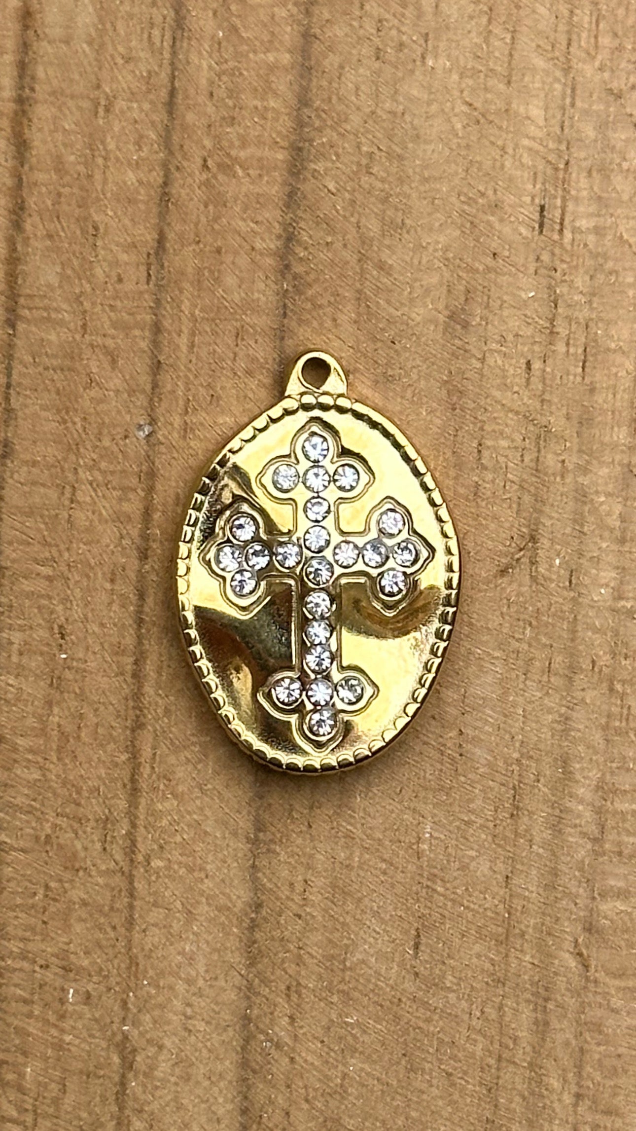 Charm CROSS